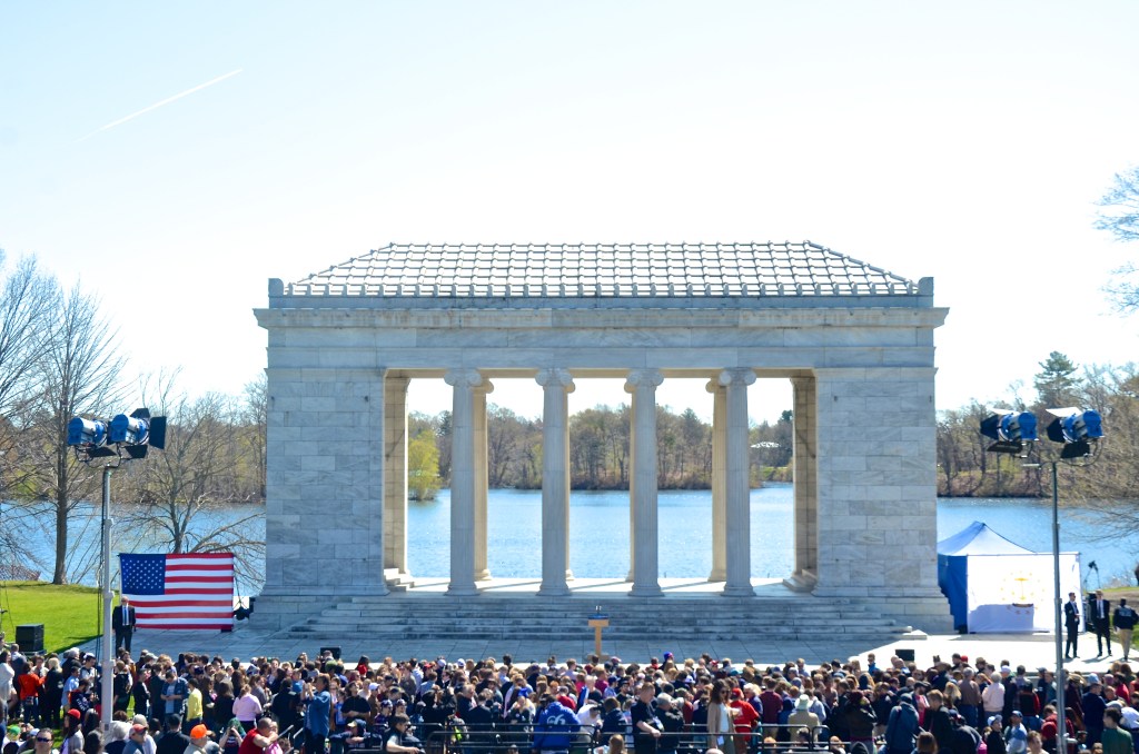 Sanders April donations tally near $26&nbsp;million